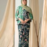 Bloom Kebaya Batik in Heritage Green