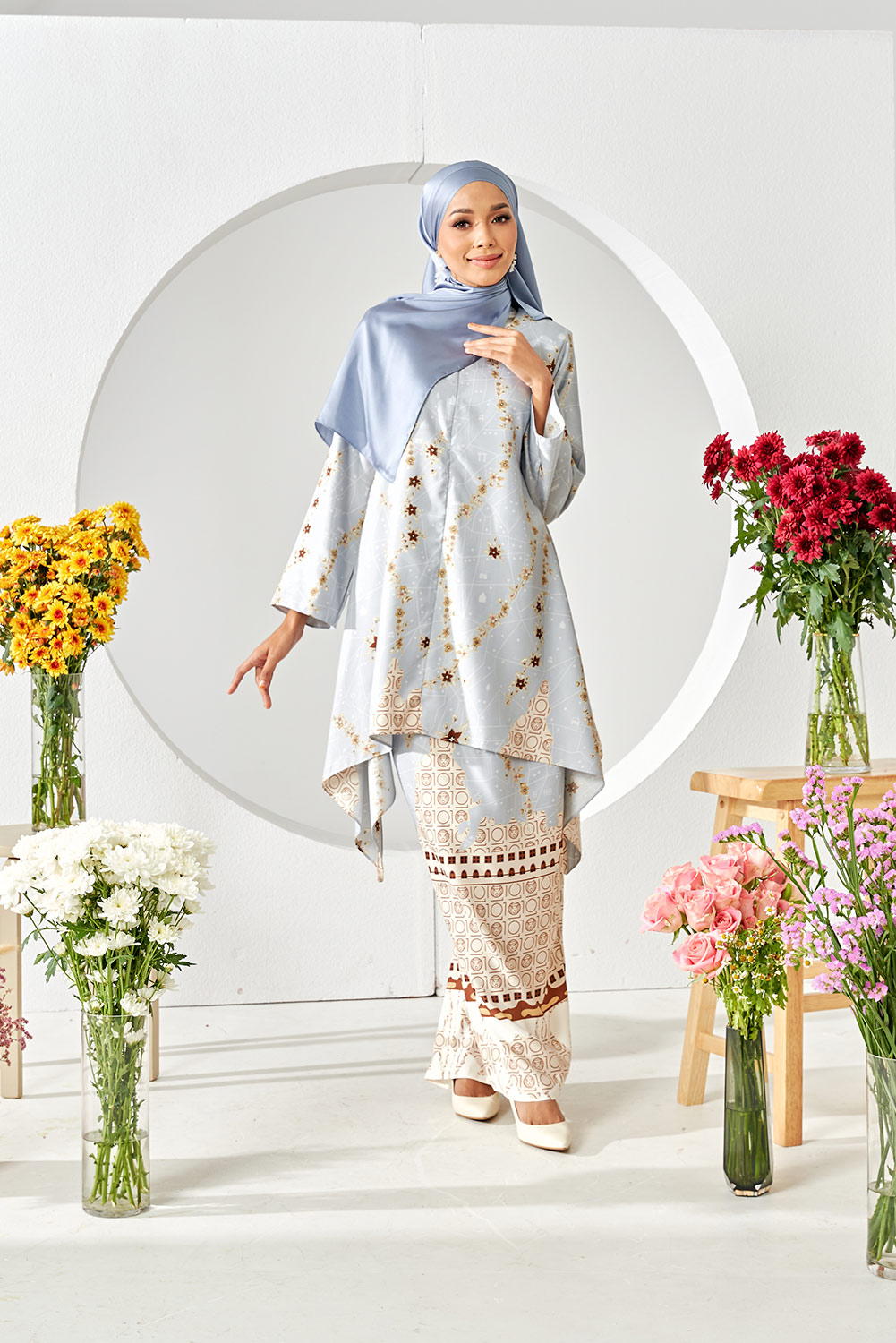 Carnation Kurung in Tiffany