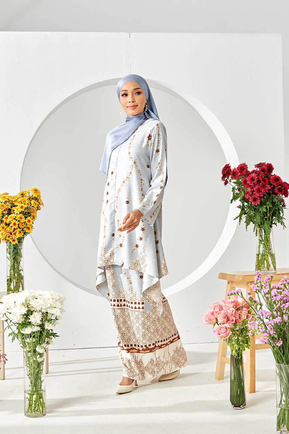 Carnation Kurung in Tiffany