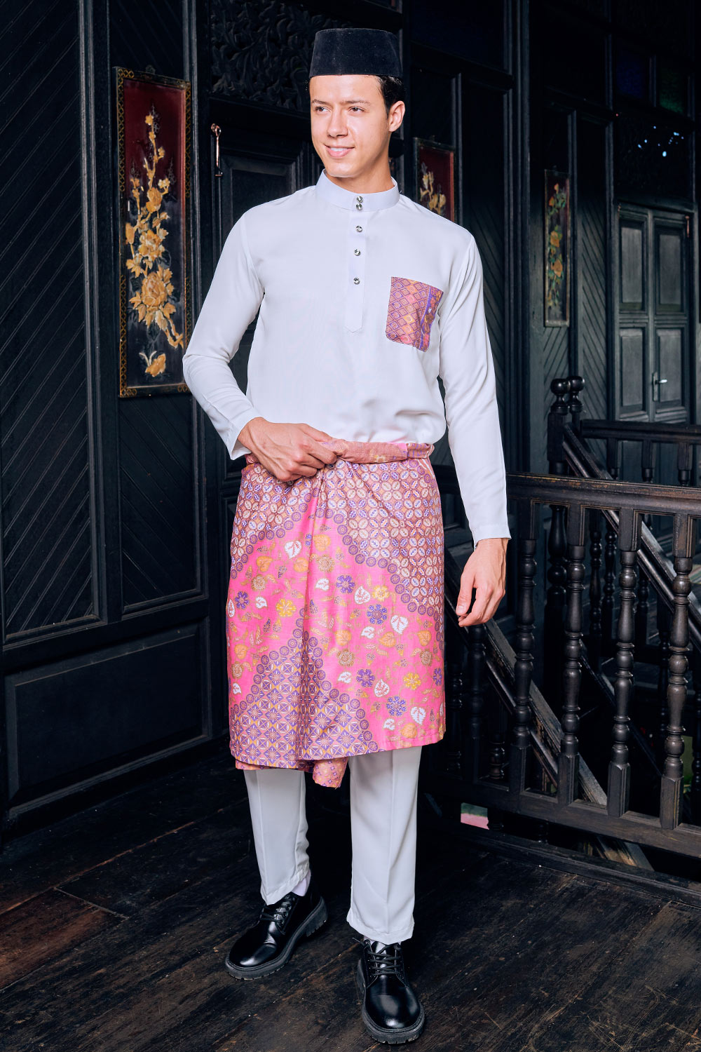 Baju Melayu Batik in White