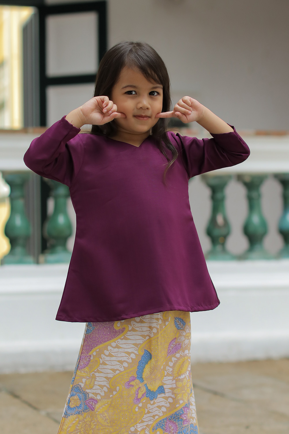 Delisha Kurung Batik Kids in Burgundy