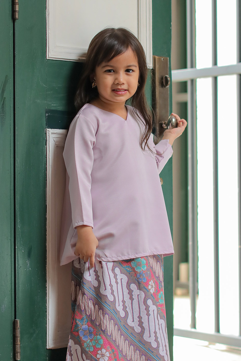 Delisha Kurung Batik Kids in Lupine Pink
