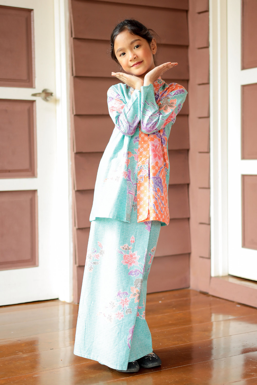 Flowery Kebaya Batik Kids in Daisy