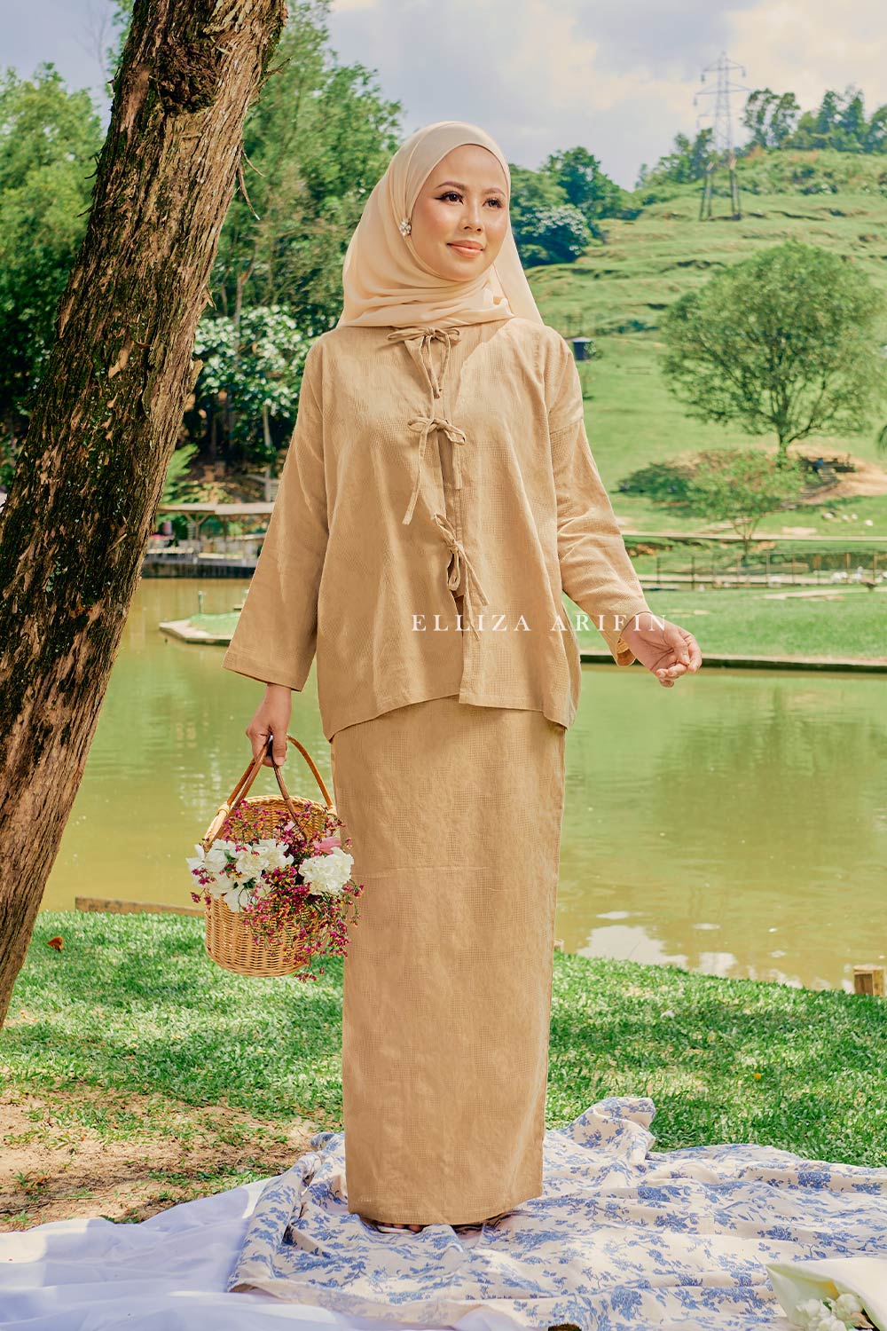 Adinda Kurung in Petal Brown