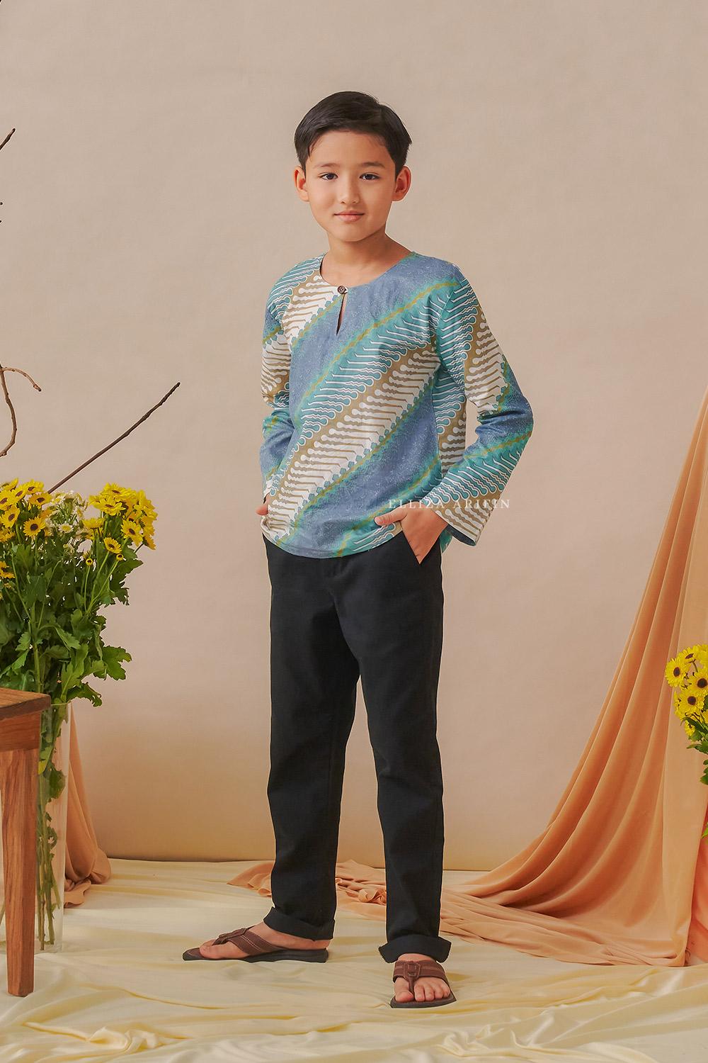 Kurta Batik Kids in Tepung Pelita