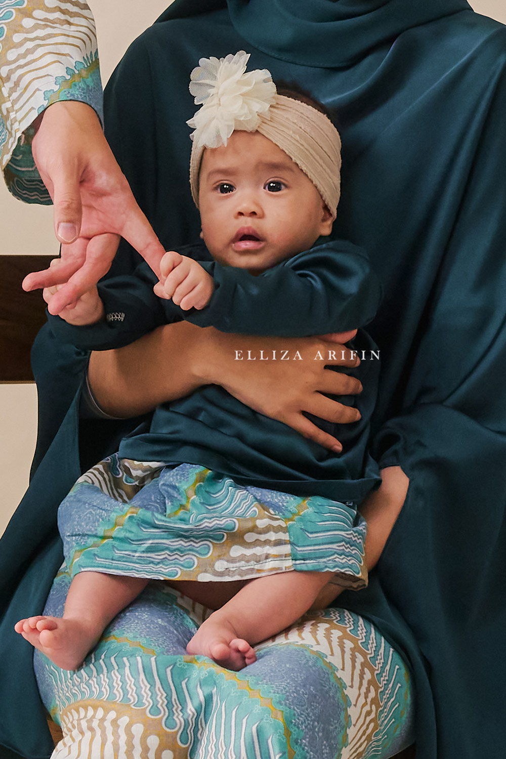 Kurung Anggun Kids in Tepung Pelita