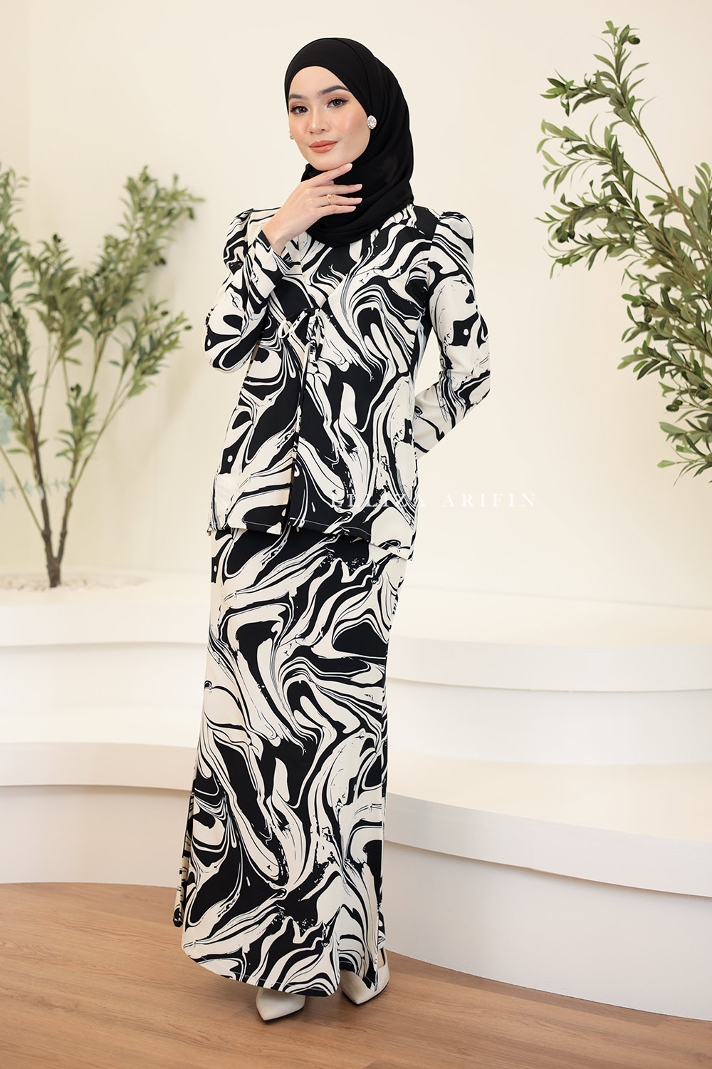 Dayang Cardigan Kurung in Granite