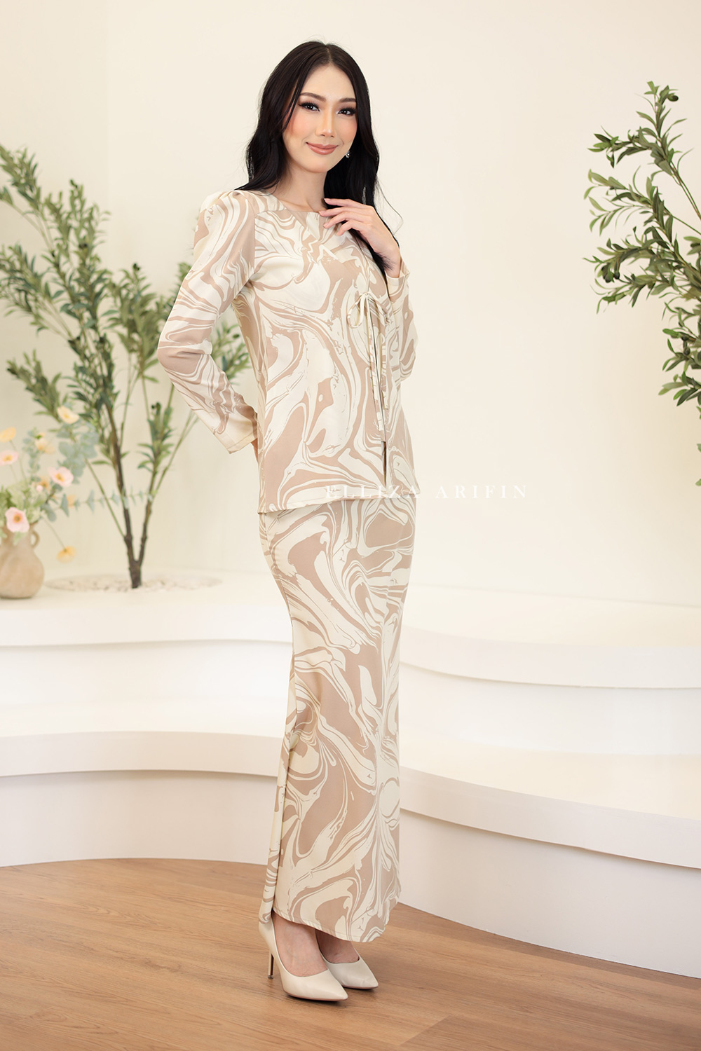 Dayang Cardigan Kurung in Marshmallow