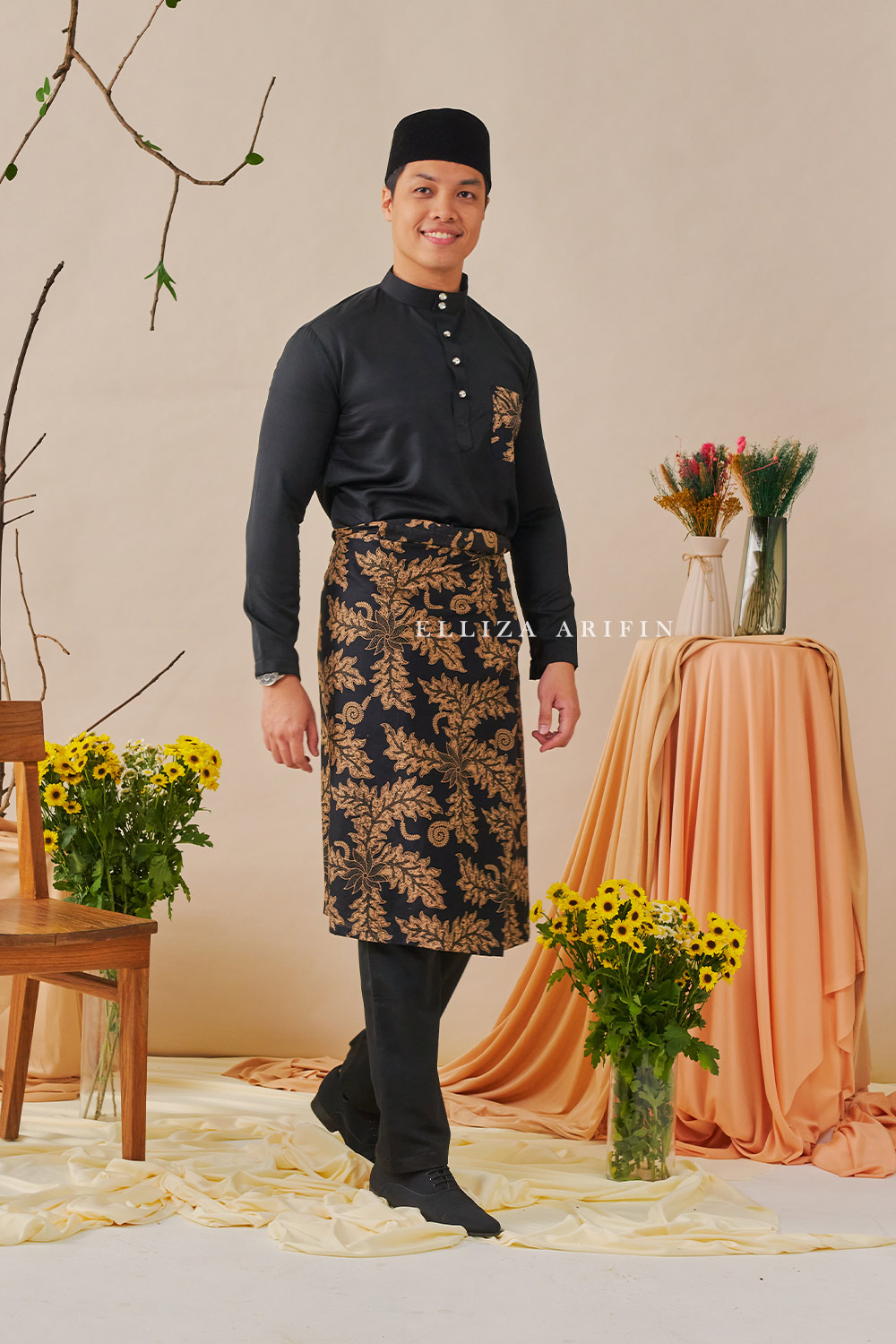 Baju Melayu Batik in Jet Black