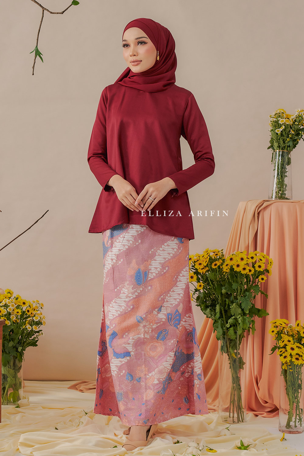 Delisha Kurung Batik in Maroon
