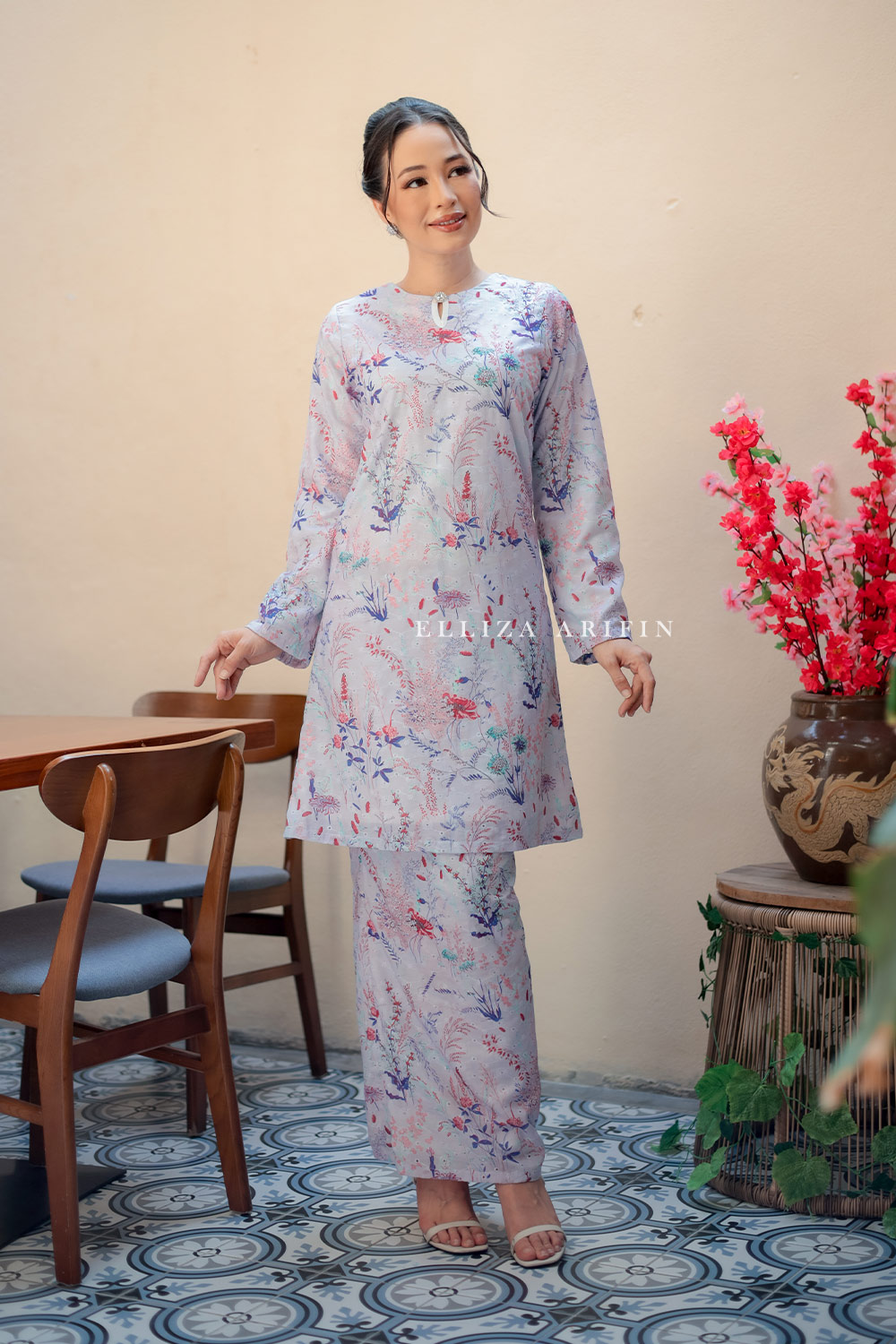 Salima Kurung in Lestari