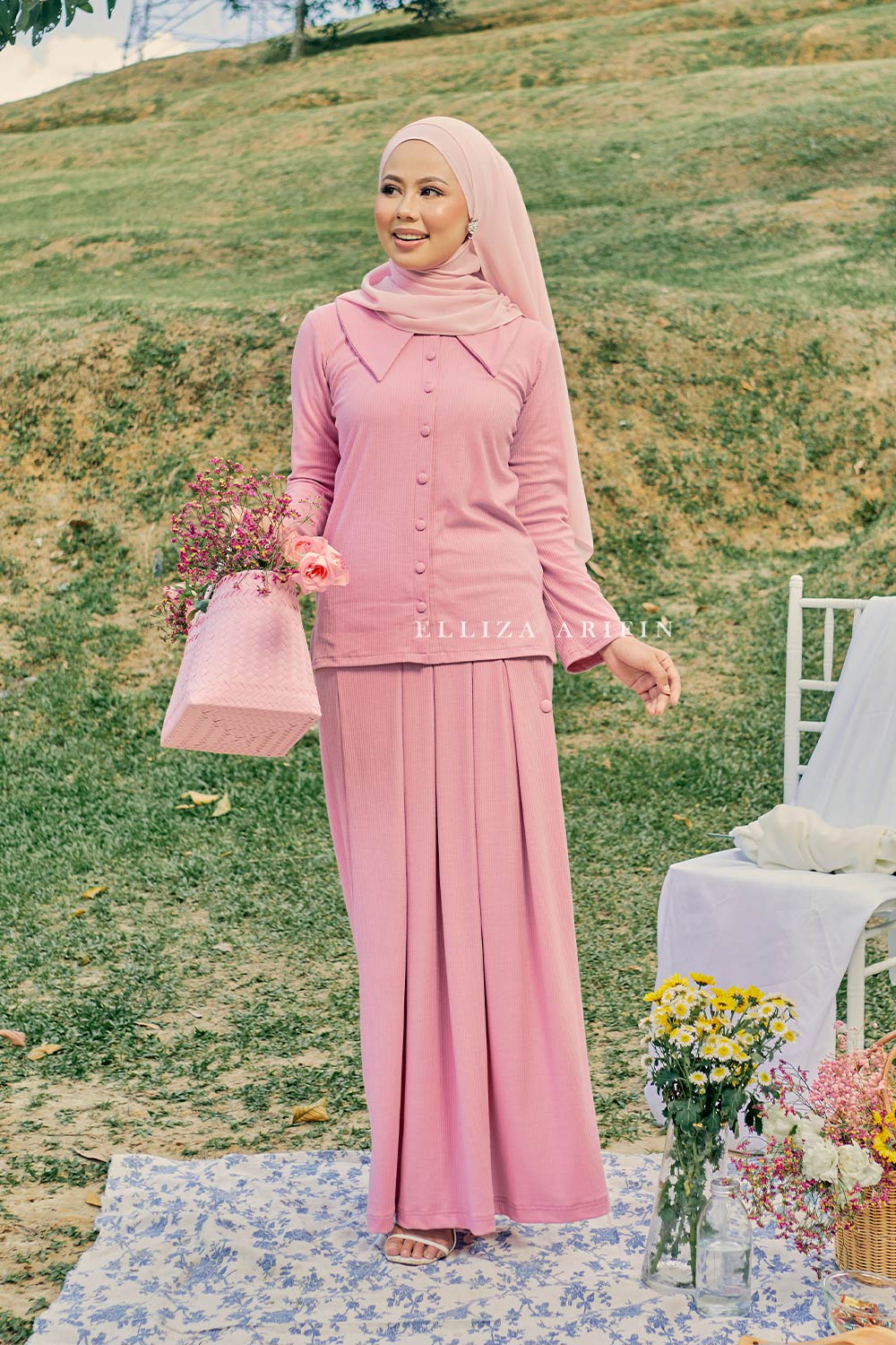 Tiara Set in Mellow Rose