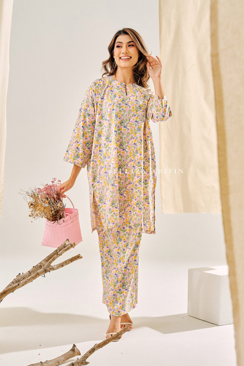 Endang Kurung In Freesia Pink