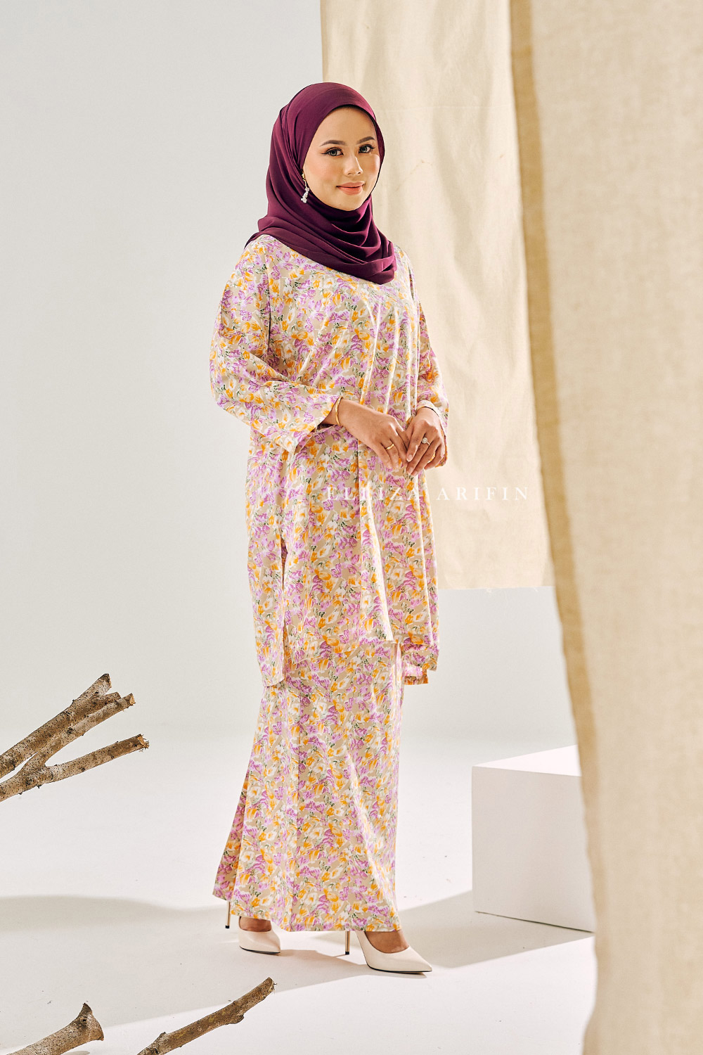 Endang Kurung In Freesia Dust