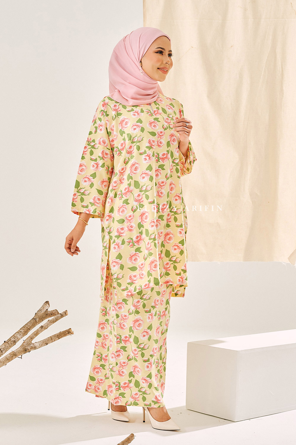 Endang Kurung In Petunia Yellow