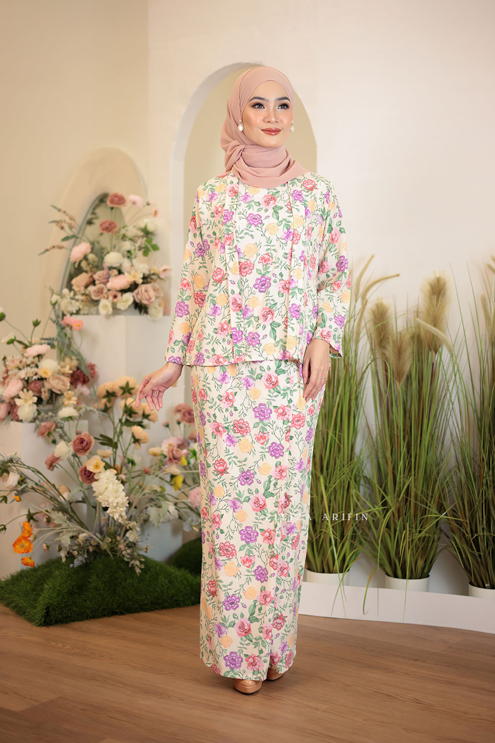 Mekar Kurung in Ivory Cream