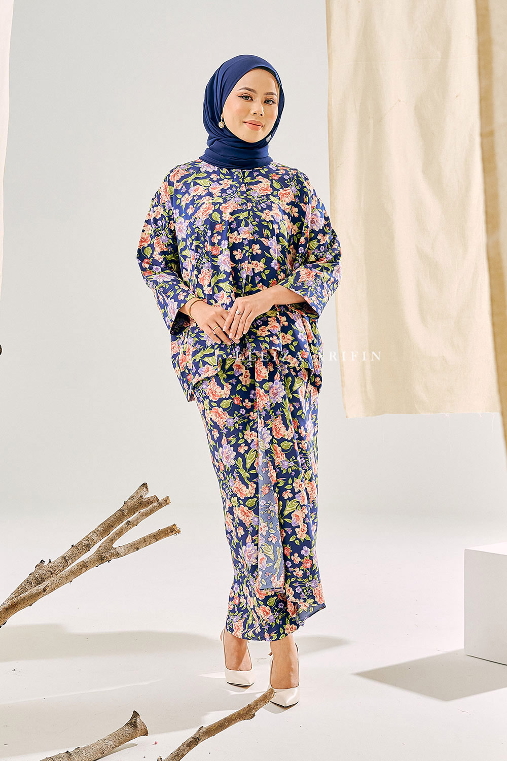 Melati Pareo in Mahogany Blue