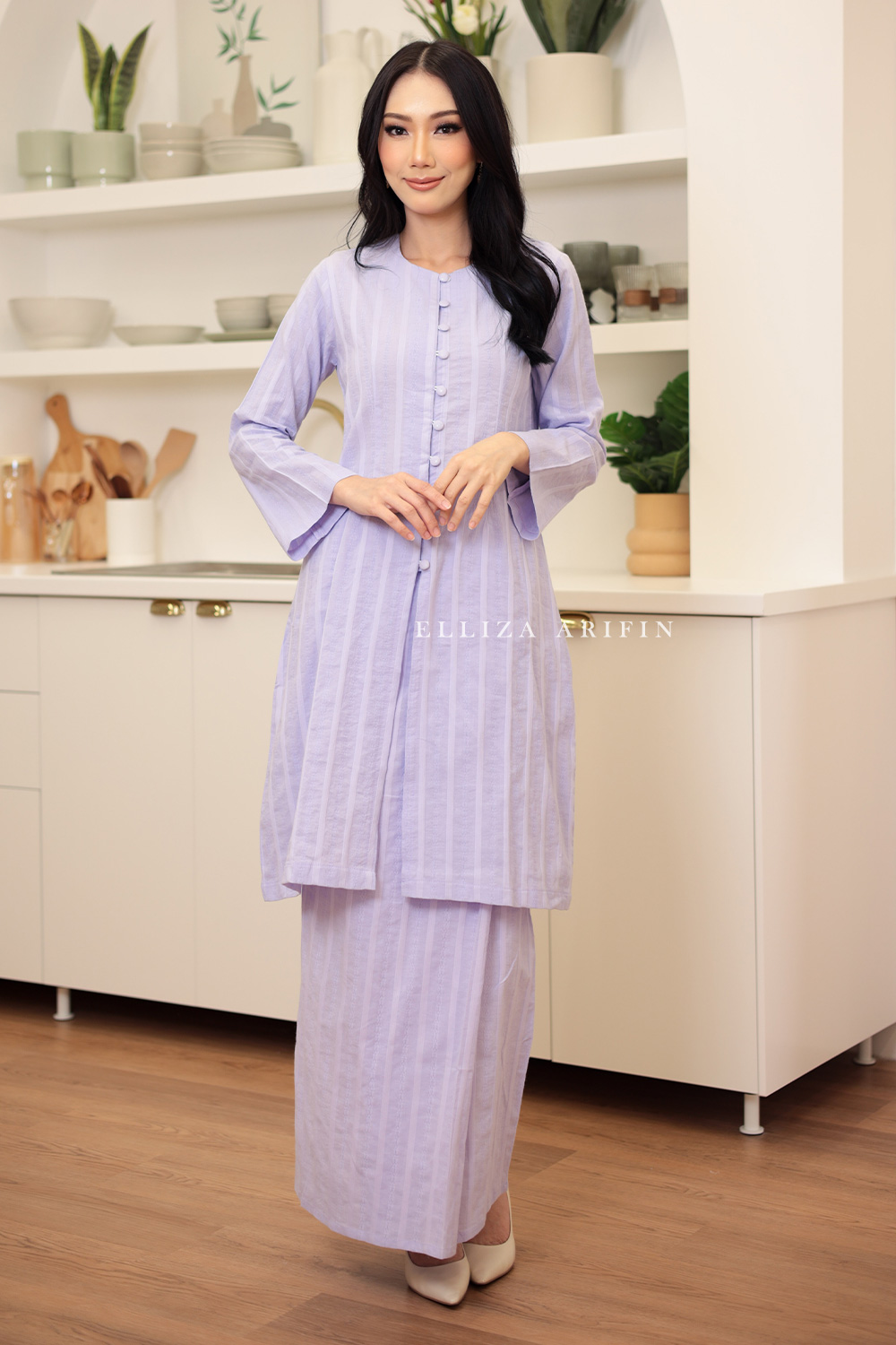 Ratna Kabarung In Lilac