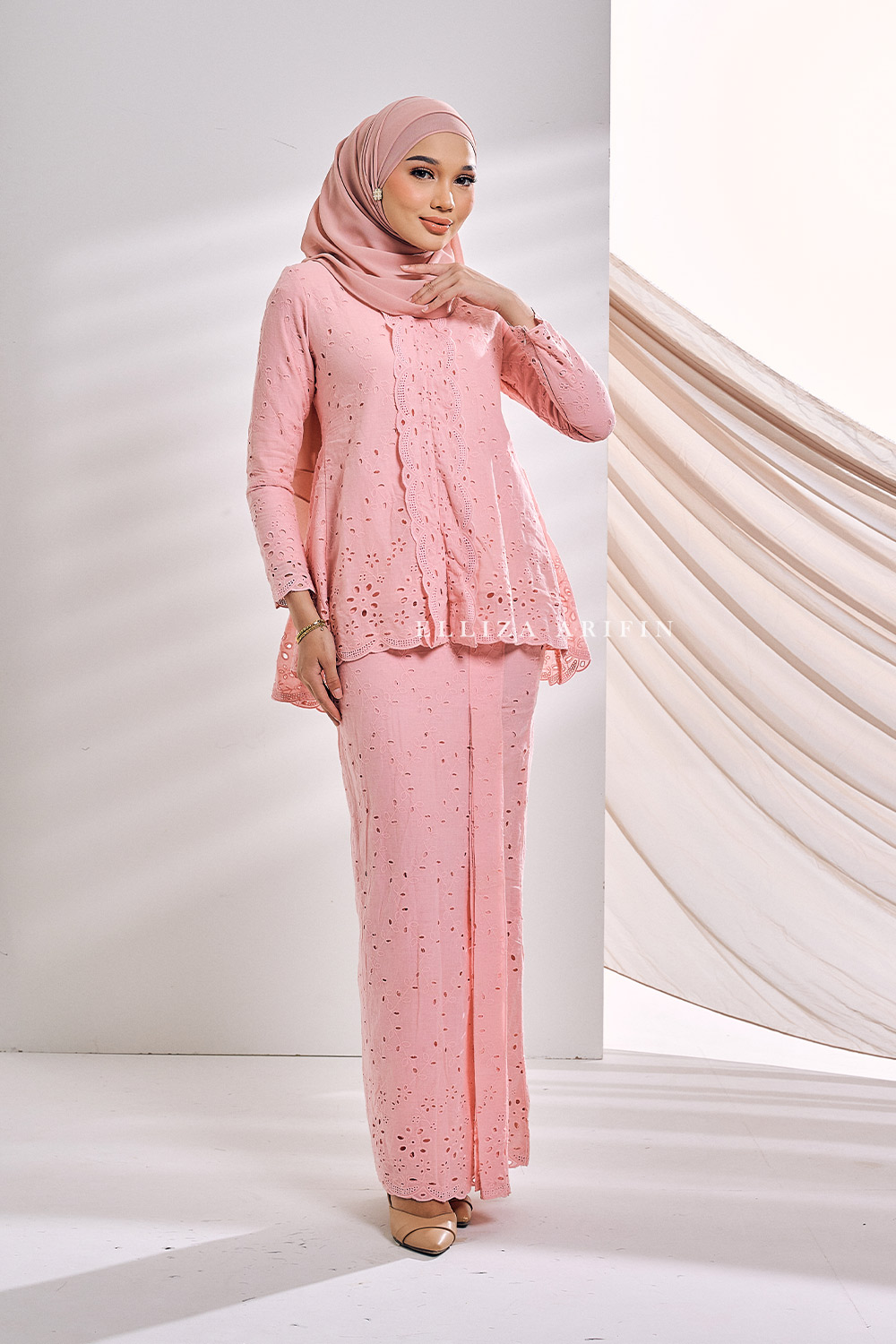 Eyelet Kebaya In Dusty Pink
