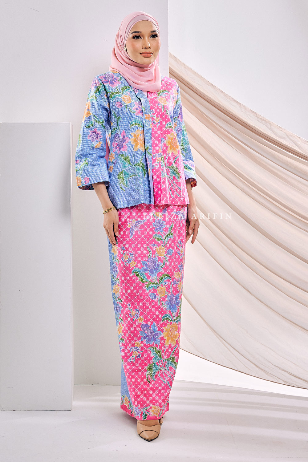 Flowery Kebaya Batik in Rosebud