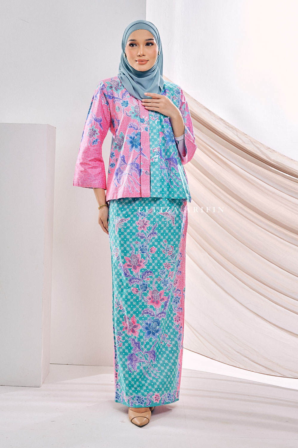 Flowery Kebaya Batik in Tulip
